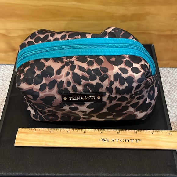 Trina & Co. Makeup Bag - Picture 4 of 5